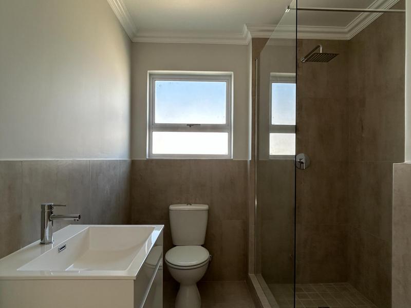 To Let 1 Bedroom Property for Rent in Sunningdale Western Cape